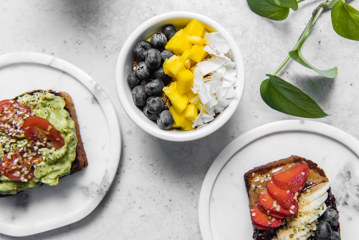 Island Naturals Cafe Photos 2